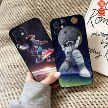 Astronaut Phone Case For Funda iPhone 13 12 11 Pro Max Mini X XR XS Max SE 2020 6 6s 7 8 Plus Back Celular Black Coque