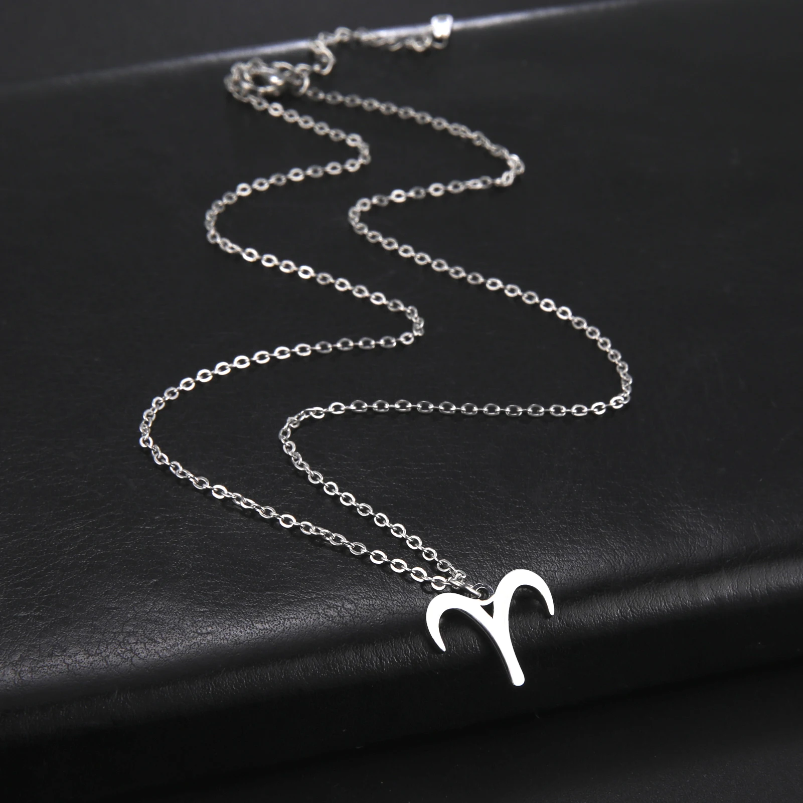 

Twelve Constellations Pendant Necklace Jewelry Unique Unisex Valentine's Day Gifts Never Fade Stainless Steel Zodiac Necklace