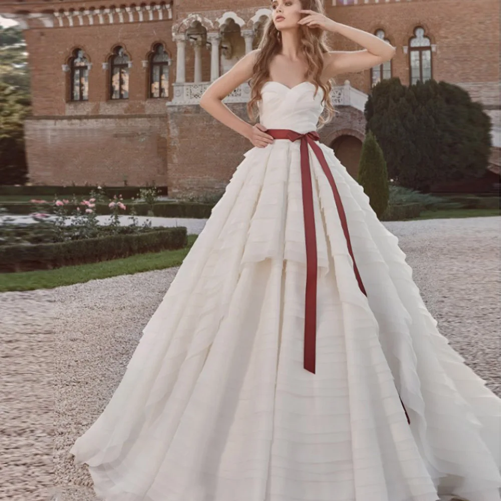 

Classic Wedding Dress For Bride 2022 Sleeveless Sweetheart Backless Chiffon Bridal Gowns Simple Tiered Pleat Vestido De Noiva