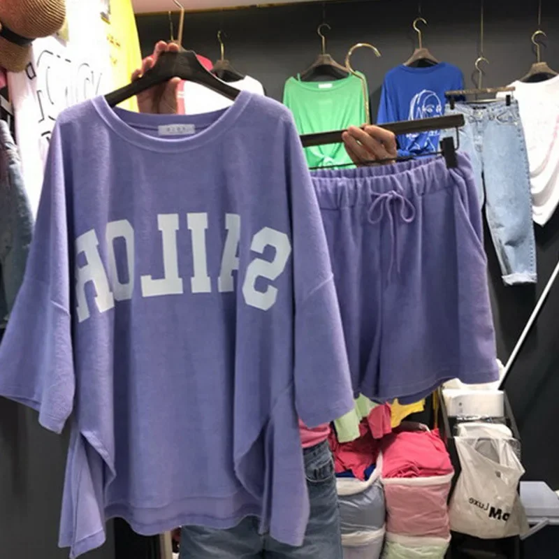 Женский летний спортивный костюм свободного кроя с короткими рукавами хлопковый