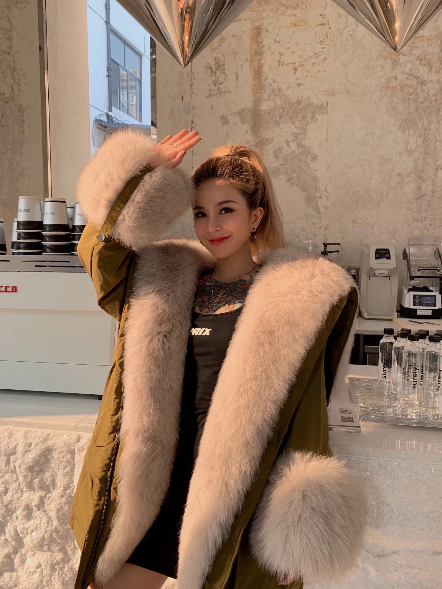 Mid-length Fox Fur Collar Warm Parka Coat Women's Winter Down Feather Liner Coats 2022 Long Sleeve Detachable Fox Fur Jackets