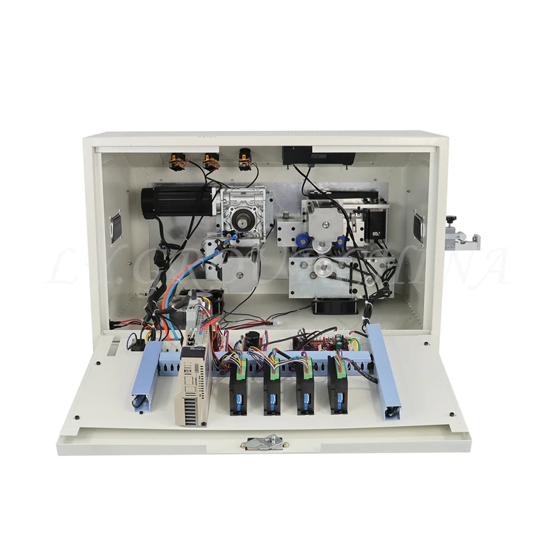 Рисунок 3 - 6-колесный серводвигатель с сенсорным экраном LY 225