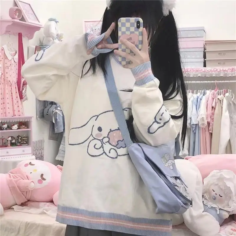 Свитер с вышивкой в стиле аниме Sanrio Cinnamoroll кавайный осенне-зимний мягкий удобный