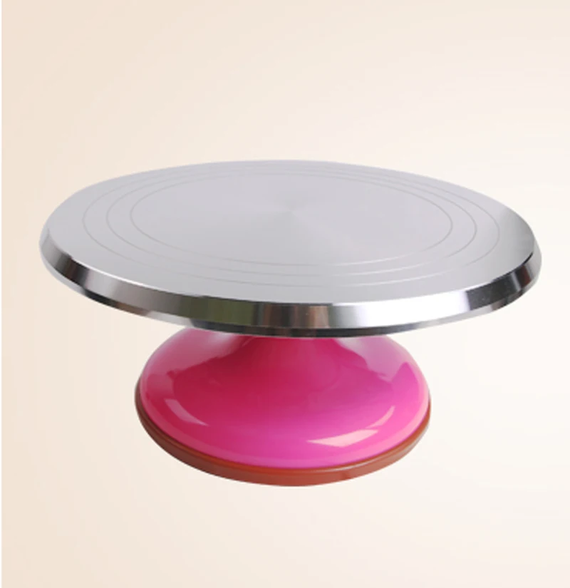Cake turntable. поворотный столик. вращающаяся подставка cake turntable. поворотный столик для торта. кондитерский поворотный столик.