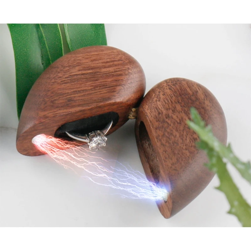 Коробка для колец из цельного дерева в форме сердца бархатная мягкая внутренняя