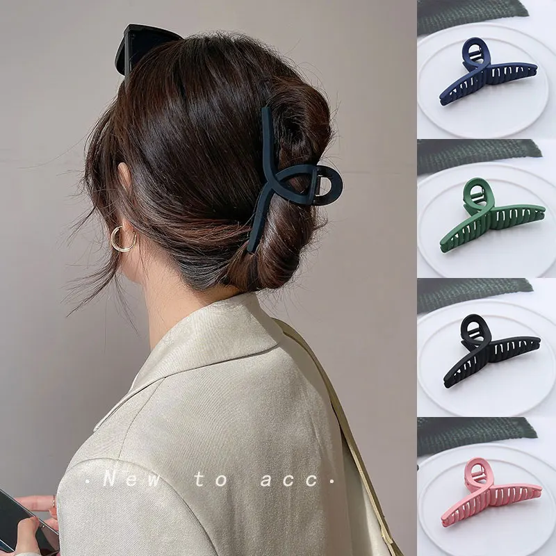 

Vintage Cross Hair Clip Large Barrette Crab Hair Claws Bath Clip Ponytail Clip for Women Girls Claw Clip Hair Accessories