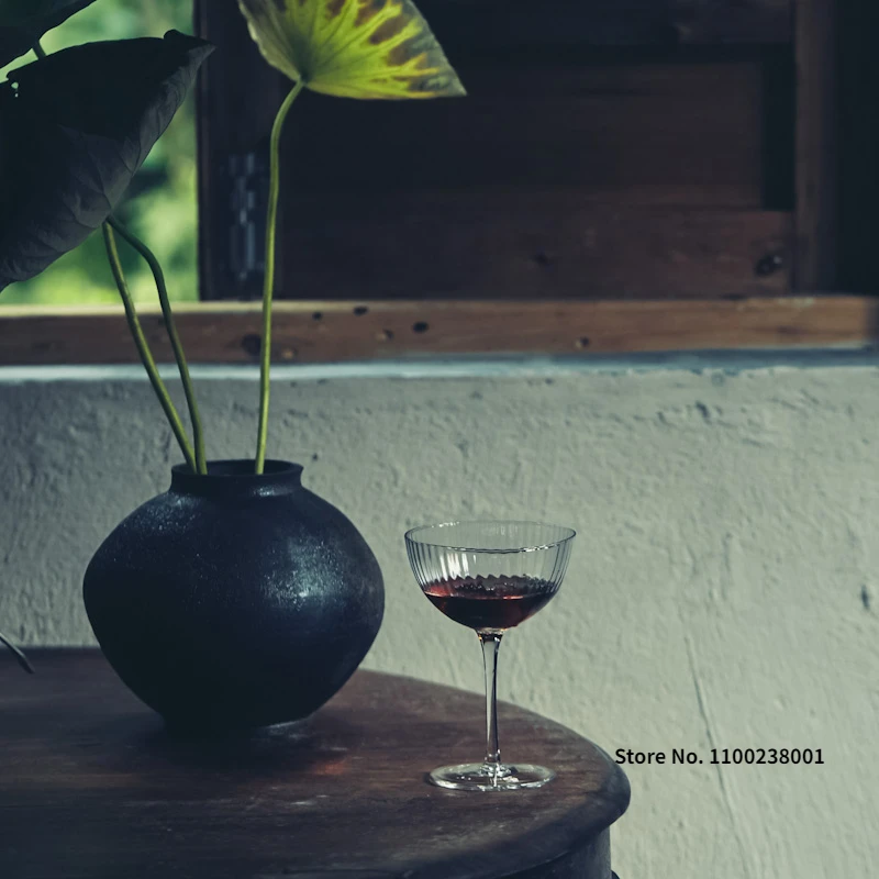 

Полусферический винтажный бокал Маргарита в полоску коктейльный винный бокал