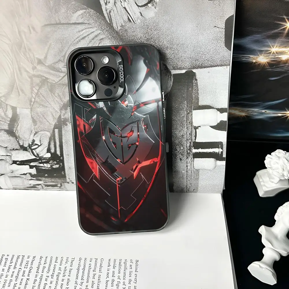 Чехол для телефона G2 ESports матовый серебристый цвет iPhone 16 15 14 13 12 11 Pro Max Plus XS X