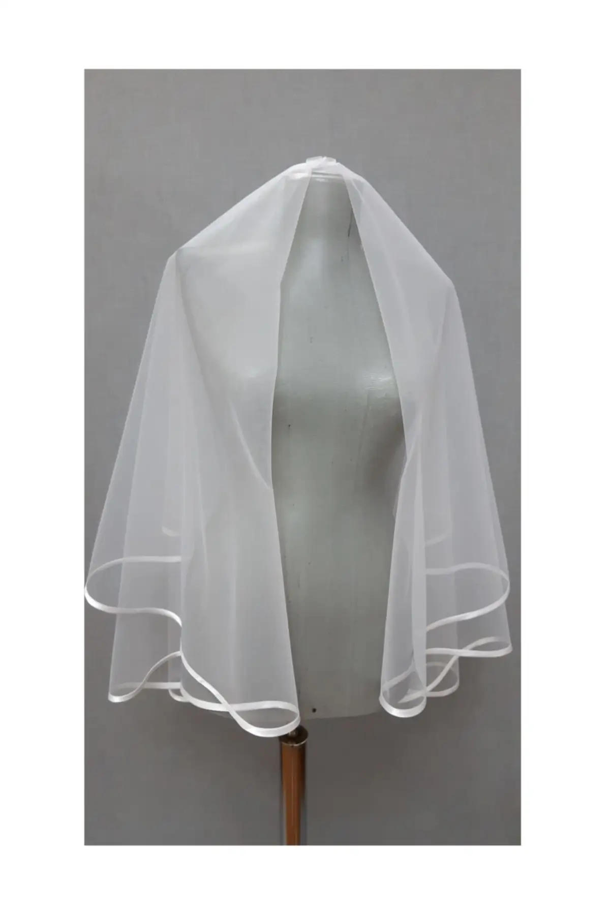 

Bridal Accessories Imaginary Tulle Bridal Veil With Off White Satin Pile Wedding Handmade For Bride And Bridesmaids