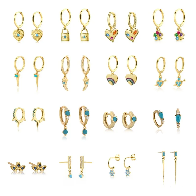 

Бирюзово-голубые серьги-гвоздики в виде кольца