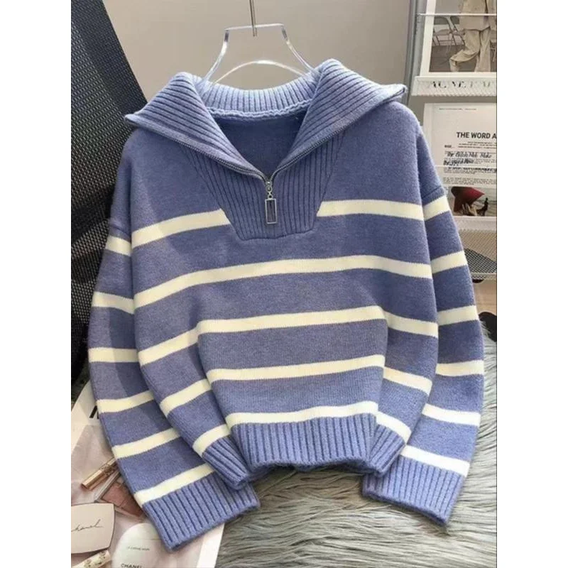 Женский весенний свитер с заниженными плечами и принтом в полоску повседневный