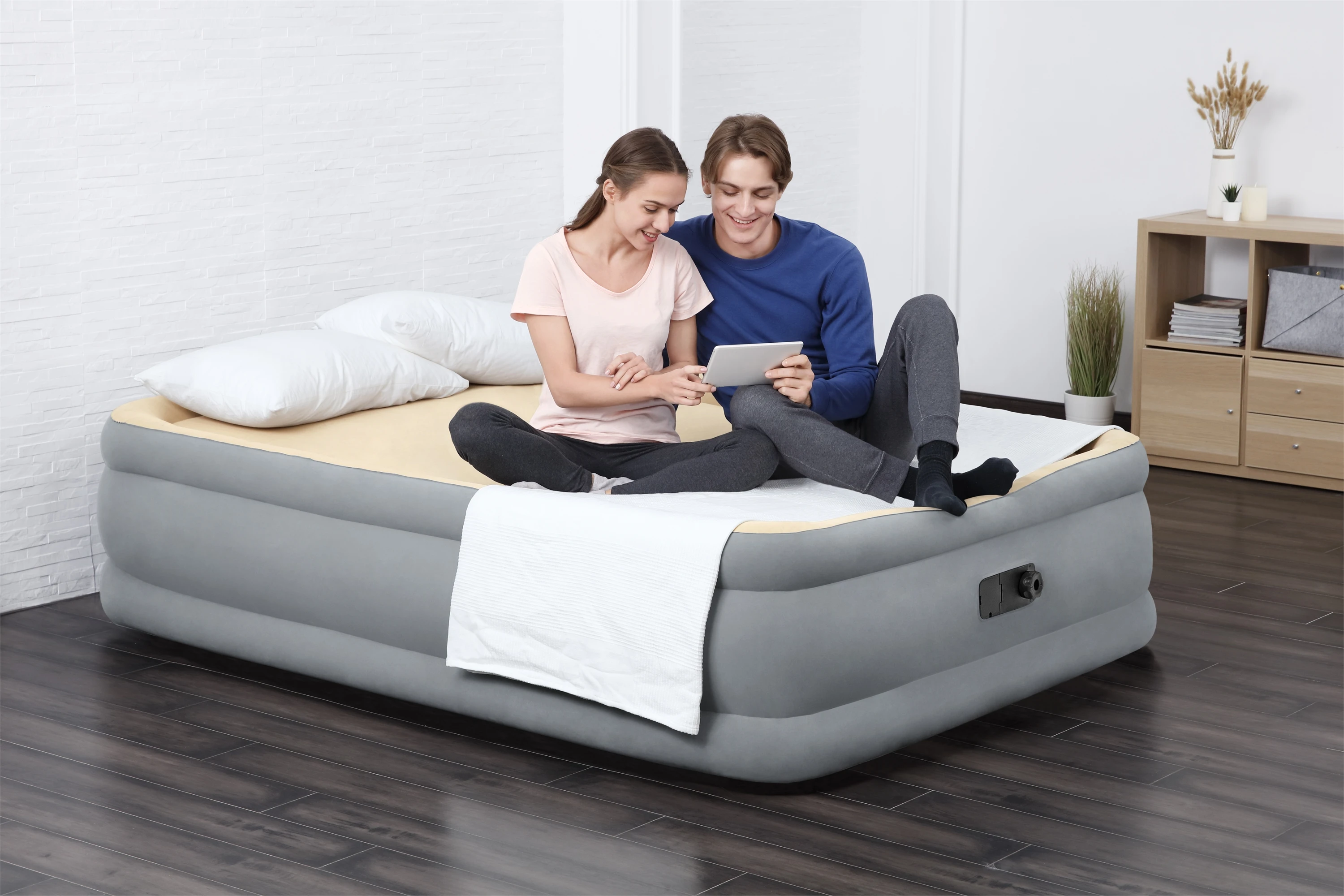 

Bestway 67486 FoamTop комфортный надувной матрас для матраса, складной матрас