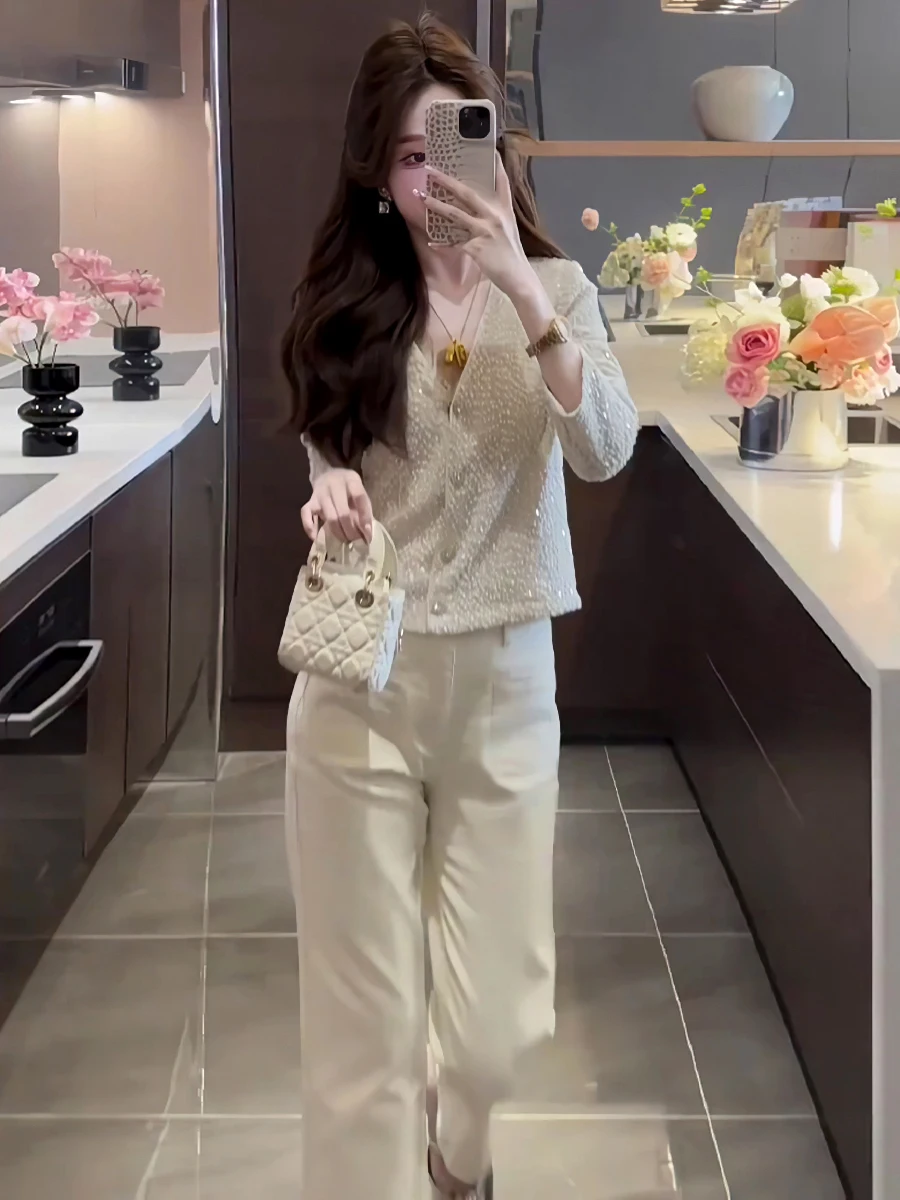 Легкое роскошное изящное короткое пальто с v-образным вырезом и блестками для