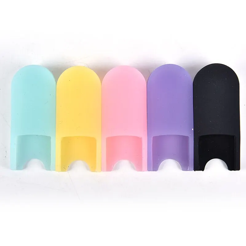 

High Quality Rubber Saxophone Black Thumb Rest Saver Cushion Pad Finger Protector Comfortable for Alto Tenor Soprano Saxophones1