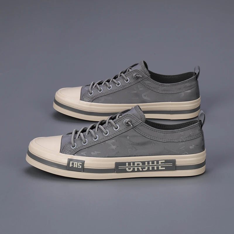 Рисунок 6 - Мужские парусиновые туфли