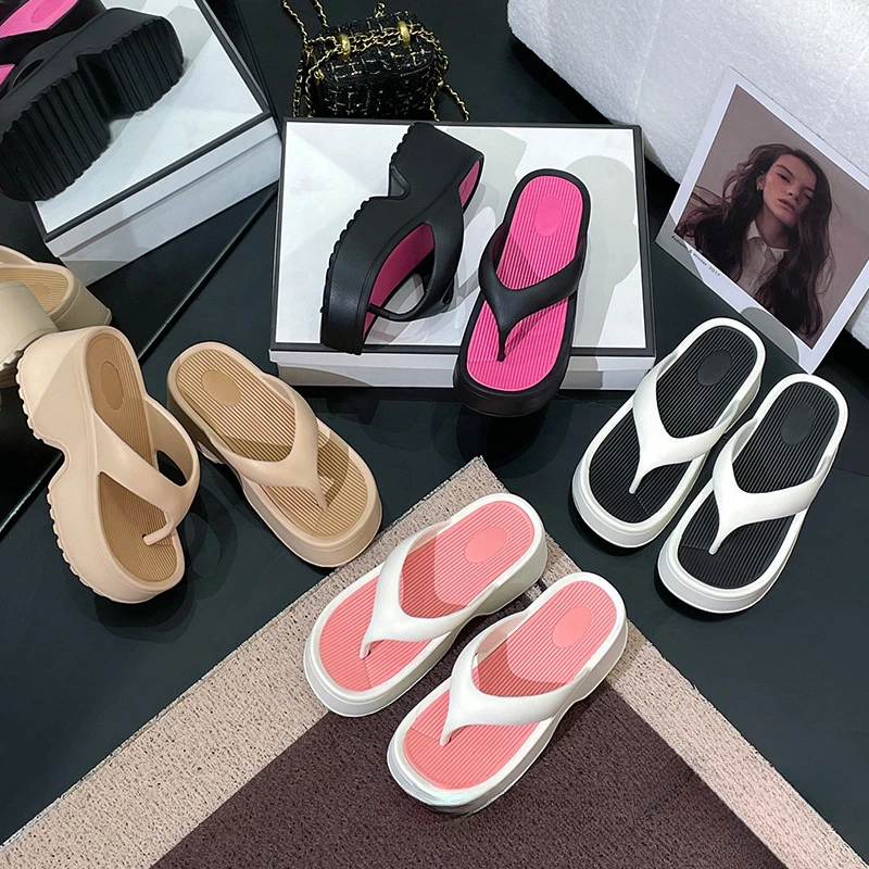 Женские тапочки на толстой подошве 7 5 см цвета в ассортименте