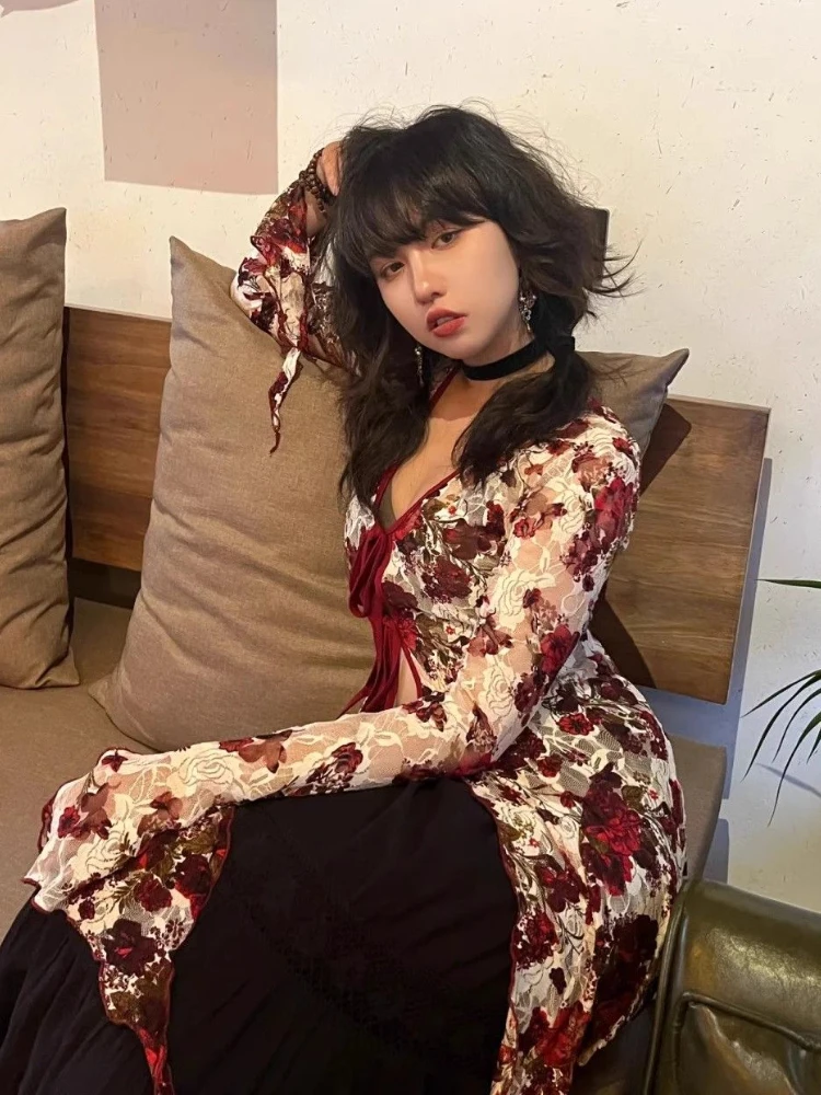 Женская жаккардовая рубашка с расклешенными рукавами