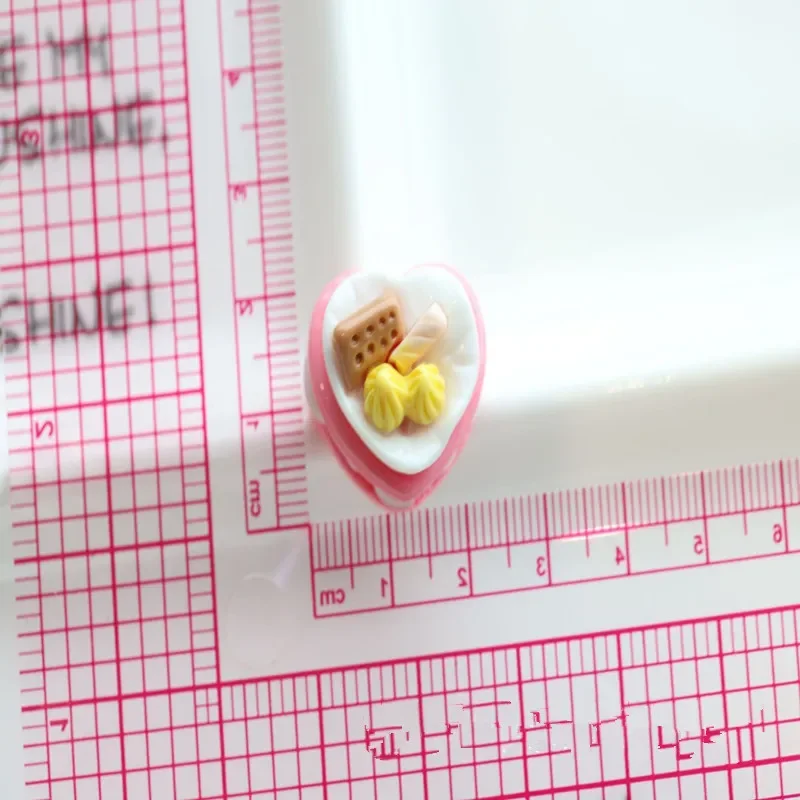 

Набор смоляных украшений для миниатюр 10 шт