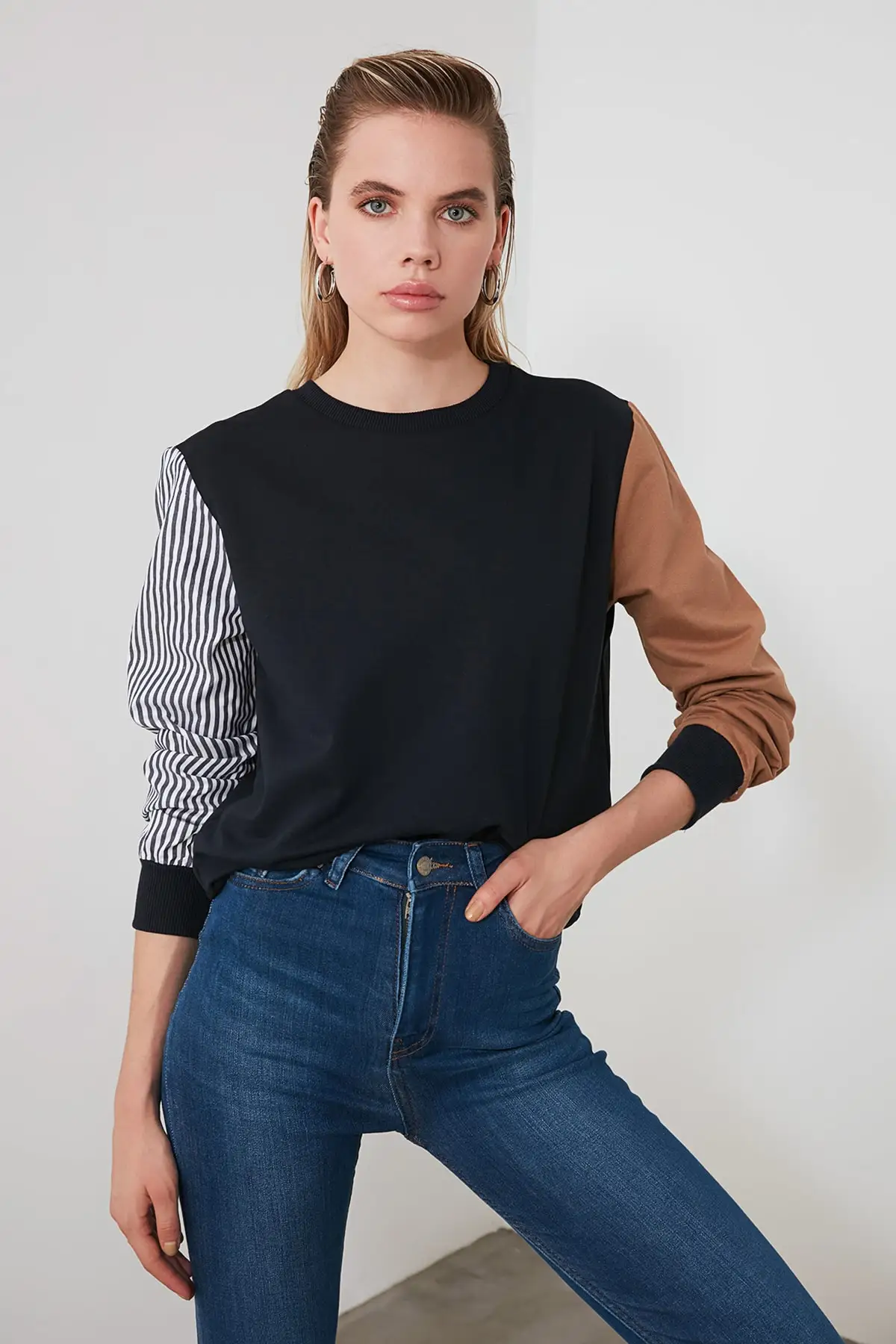 Трикотажная Толстовка с цветными блоками TWOAW20SW0052|Женские толстовки и свитшоты| |