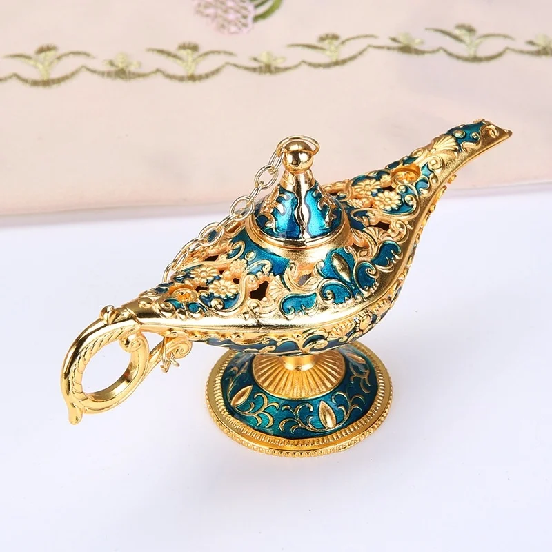 

European Retro Crafts Decoration Creative Ornaments Props Wishing Light Model Gift Metal Trumpet Ancient Magic Lamp