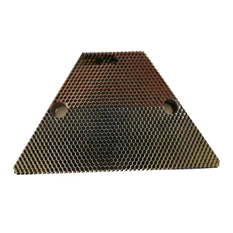 Трапециевидный разграничитель высокоточная пластиковая литьевая пресс-форма с