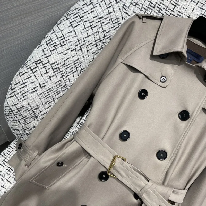 Женская модная высококачественная ветровка нового стиля на осень и зиму.