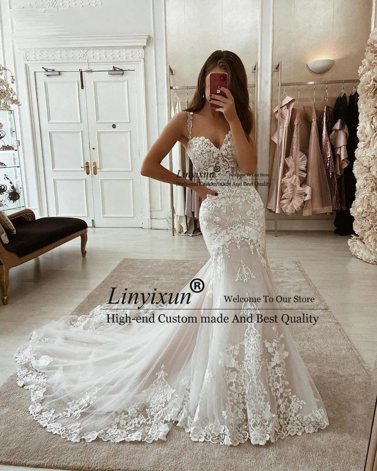 

Elegant Laace Wedding Dresses Appliques Shiny Tulle Mermaid Bride Gowns Spaghetti Strap Sleeveless Button Back Vestido De Noiva