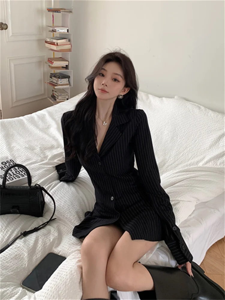 Женская Офисная рубашка в полоску с V-образным вырезом и длинным рукавом