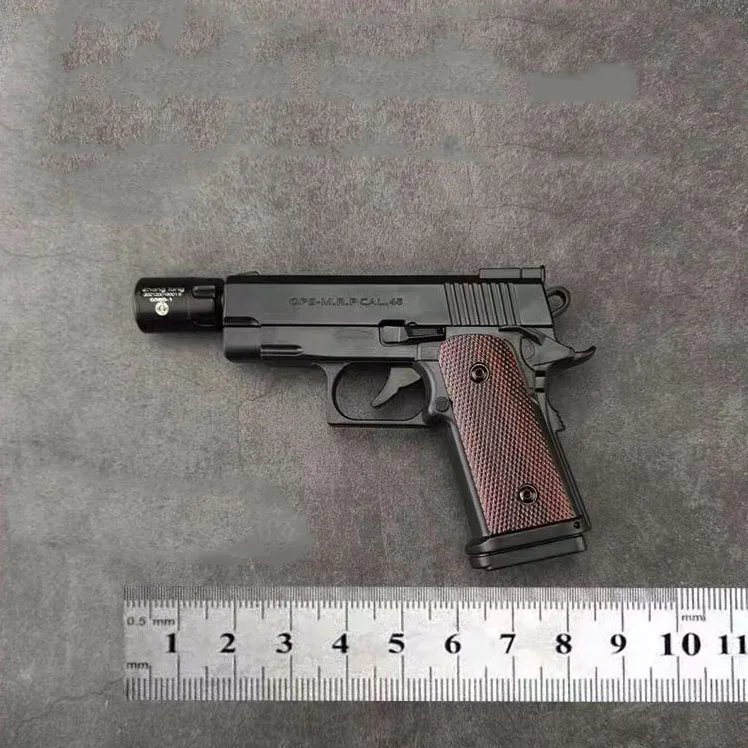 Игрушечный пистолет в форме рандого пистолета