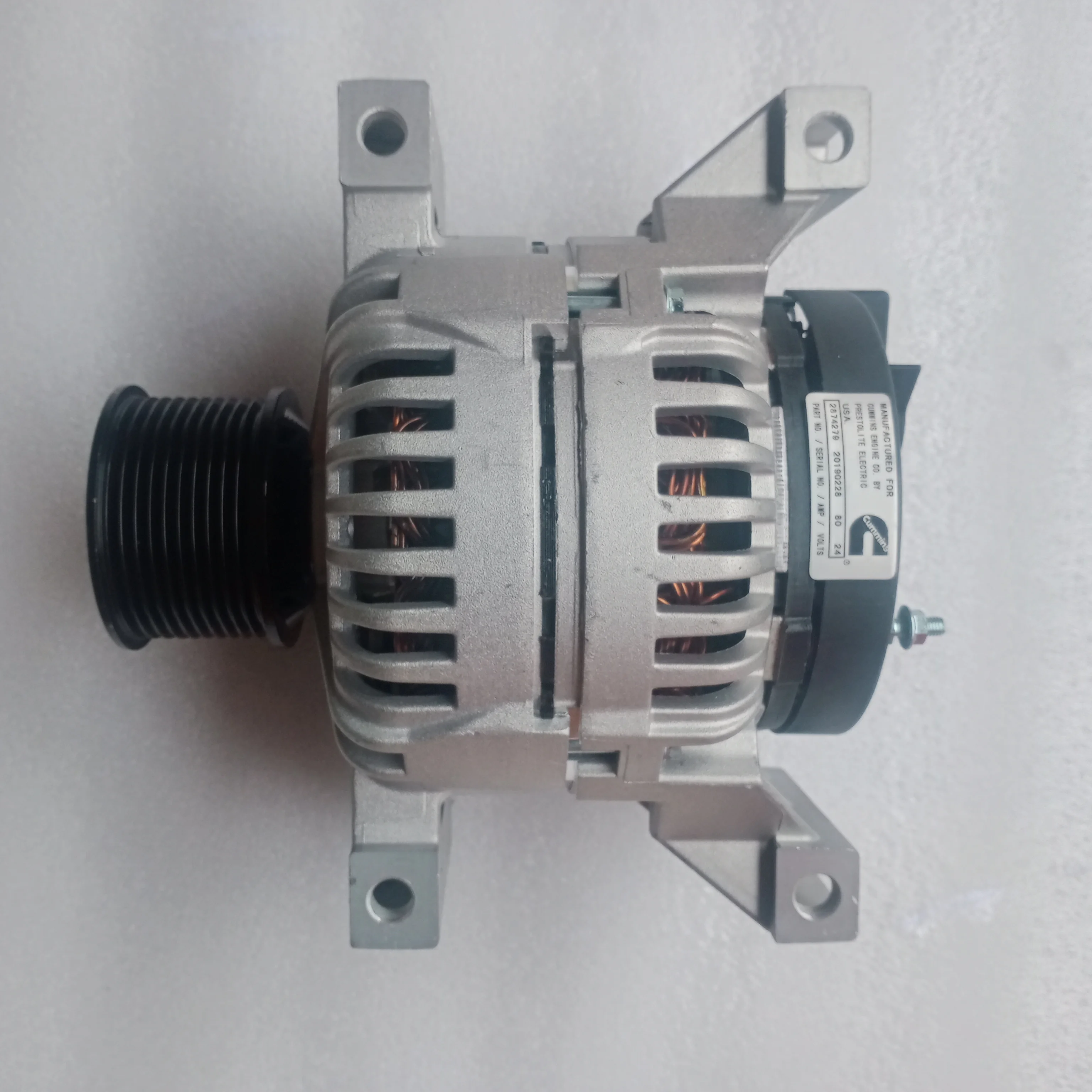 Высококачественные детали двигателя ISZ13 28V 80A генератор 2874279 по хорошей цене