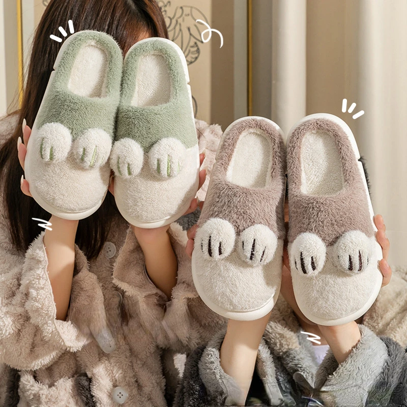 Женские тапочки с кошачьими лапами