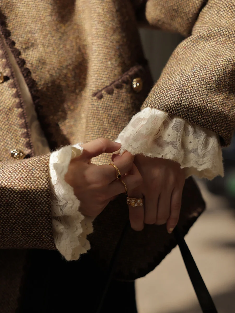 Короткий топ French sle Retro High Sense Fried Street с грубыми цветами шерстяная изящная верхняя