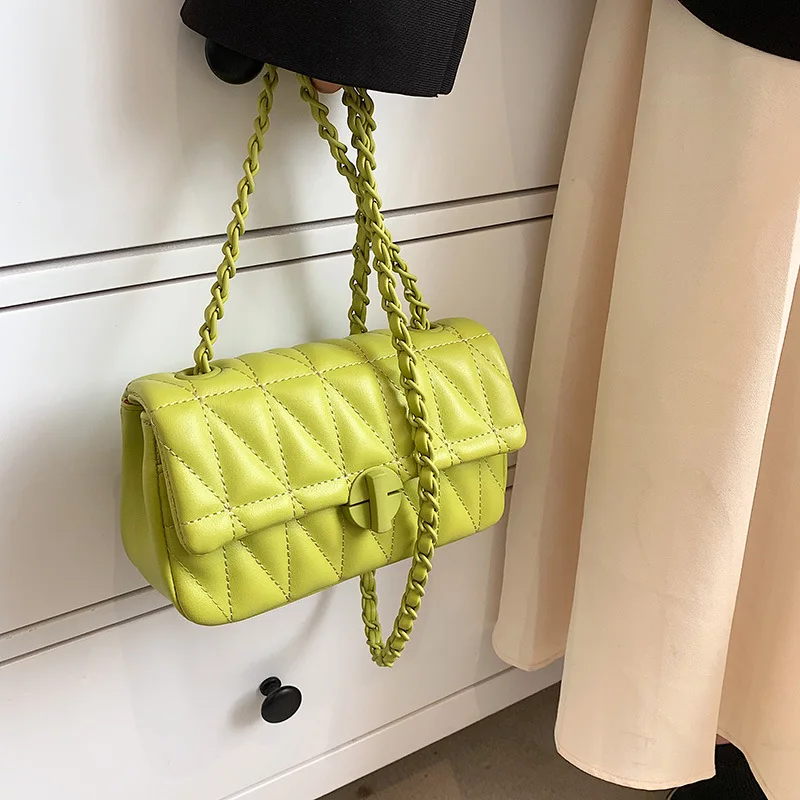 

New Solid color PU Leather Crossbody Bags for Women 2022 Hit Trend Fashion Women's Branded Trending Shoulder Handbags and Purses