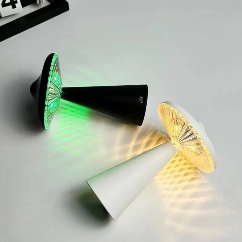 

Светодиодная настольная лампа в форме НЛО, приглушаемый светильник для чтения, перезаряжаемый ночсветильник для декора комнаты, 16 цветов, д...