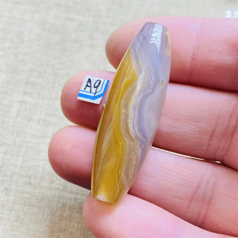 

Энергетический кулон из камня Alxa