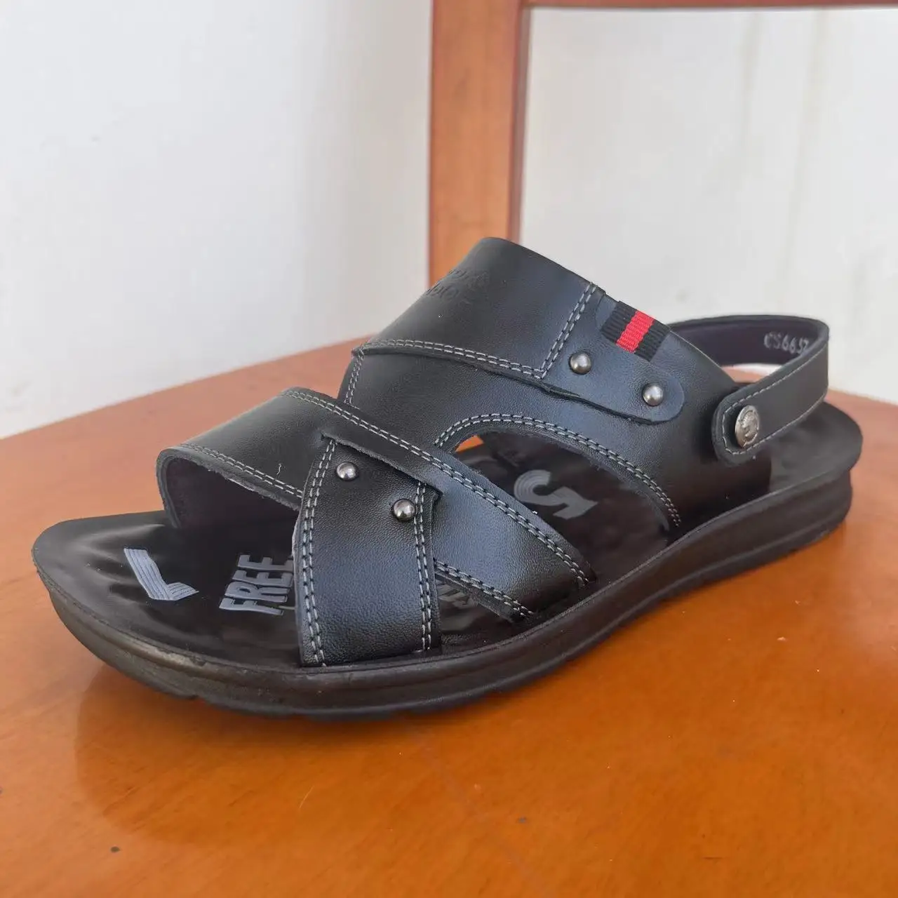 

Mans Genuine Leather Sandals Fashion Sandals for Man Leather Summer 2023 Beach Sandals Soft Light Men's Summer Sandals Slipper