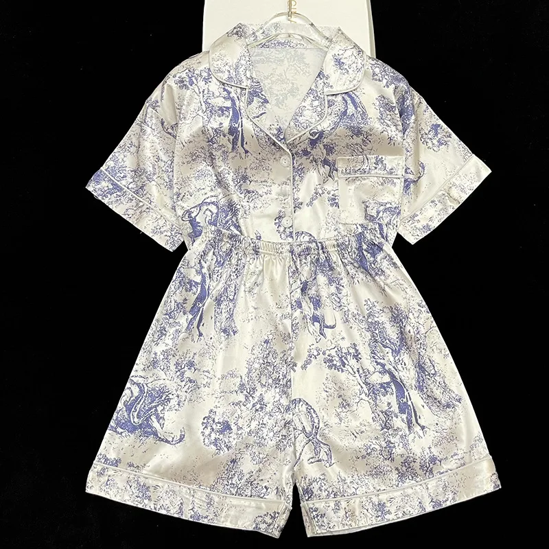 Женская летняя Пижама с коротким рукавом и шортами