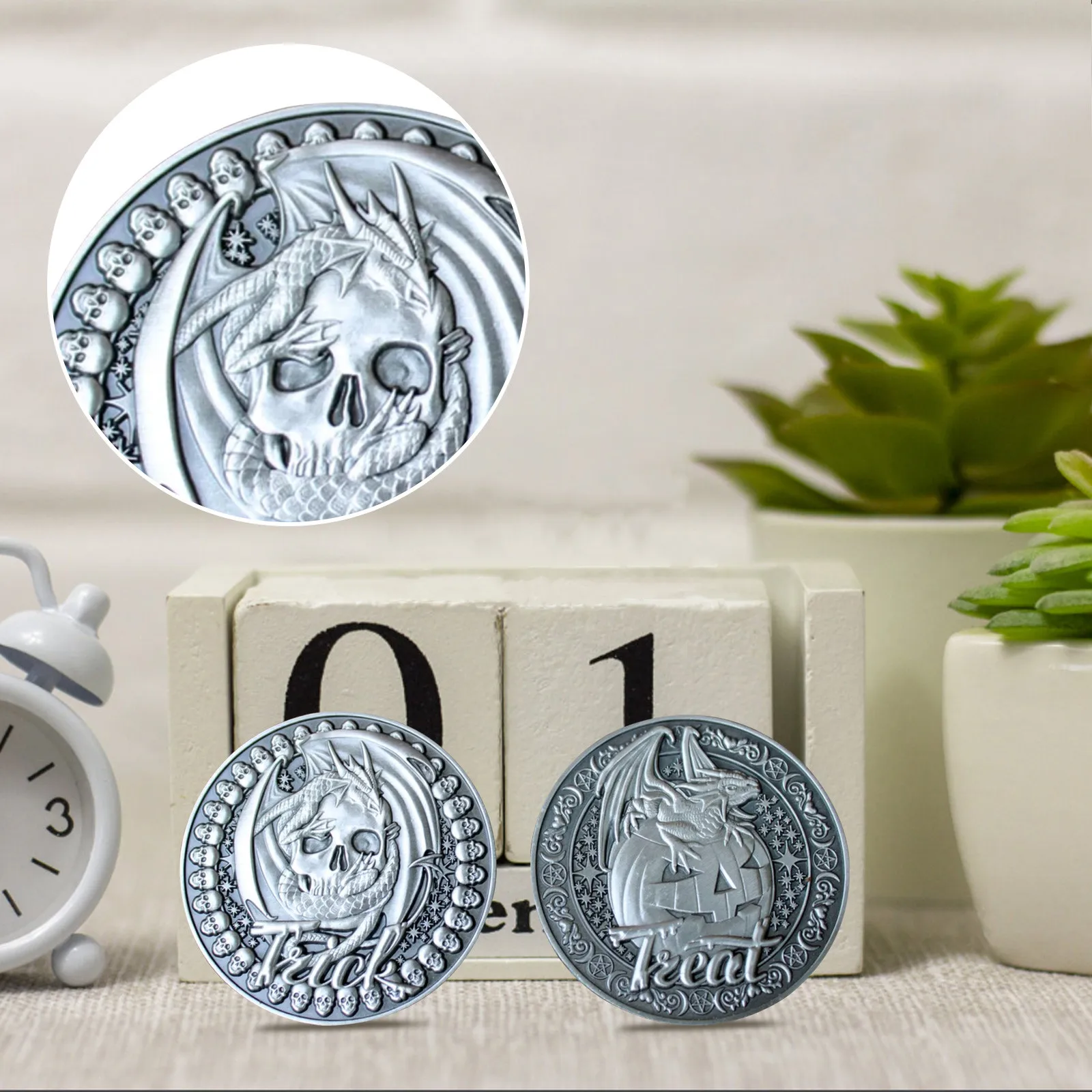 Юбилейные серебряные монеты в виде дракона на Хэллоуин