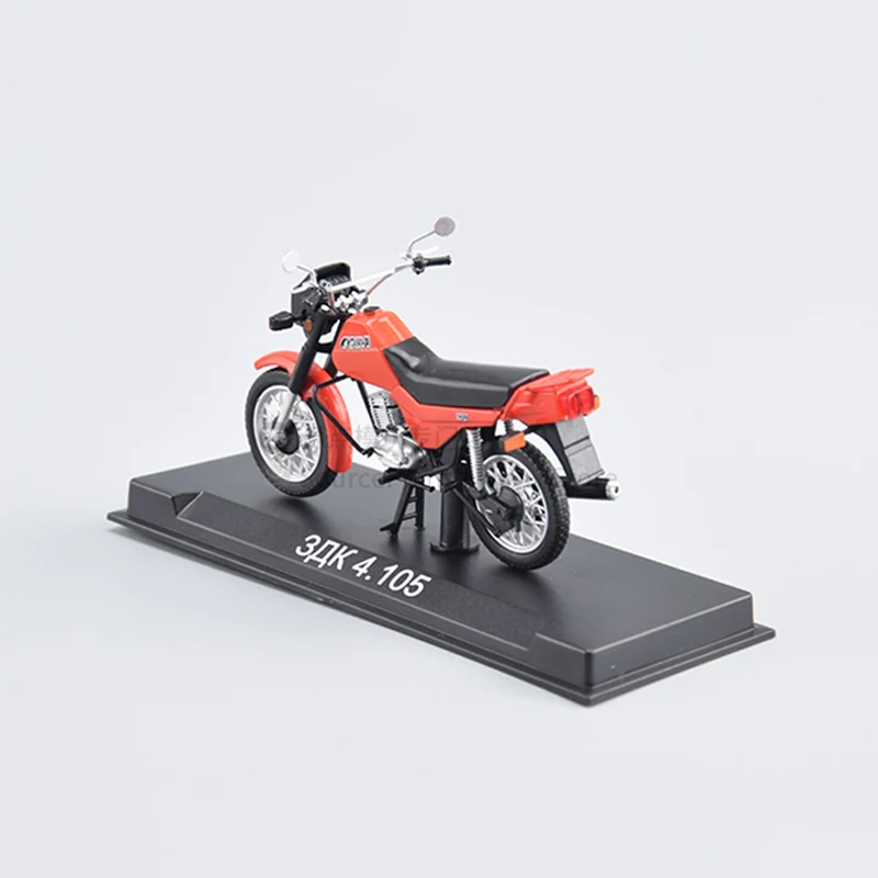 Модель советского мотоцикла JMTN057 из пластика в масштабе 1:24 Русская модель ZDK 4 105