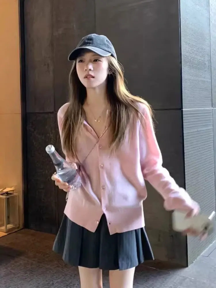 Вязаный свитер с круглым вырезом и пуговицами Sweet Sle осень 2023 новый возрастной