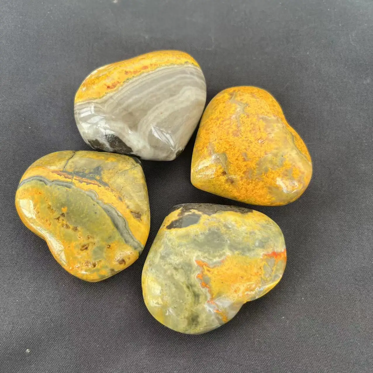 

Натуральный кристалл Шмель в форме сердца Редкие Желтые драгоценные камни для домашнего декора