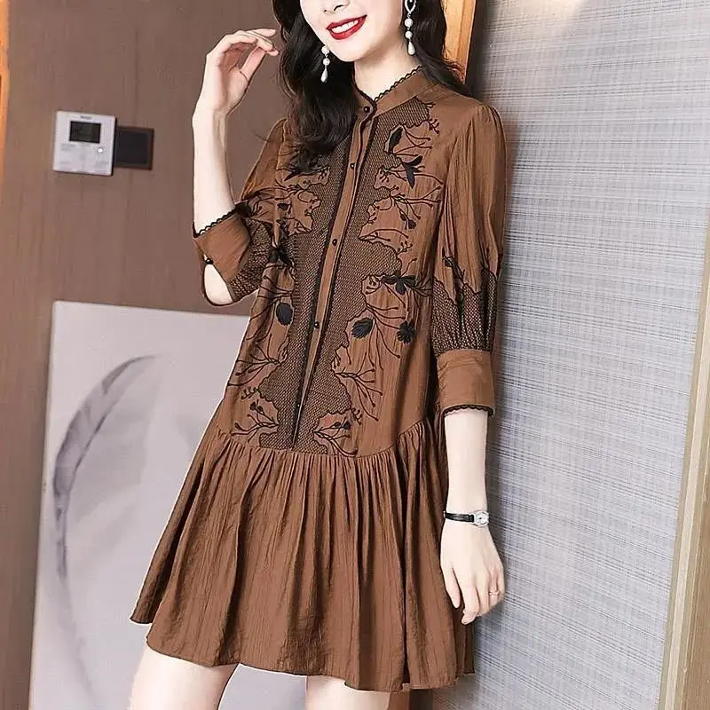 

Female dress 2022 Summer new women's French retro ladies high -end temperament cover casual o neck lotus leaf edge dress female