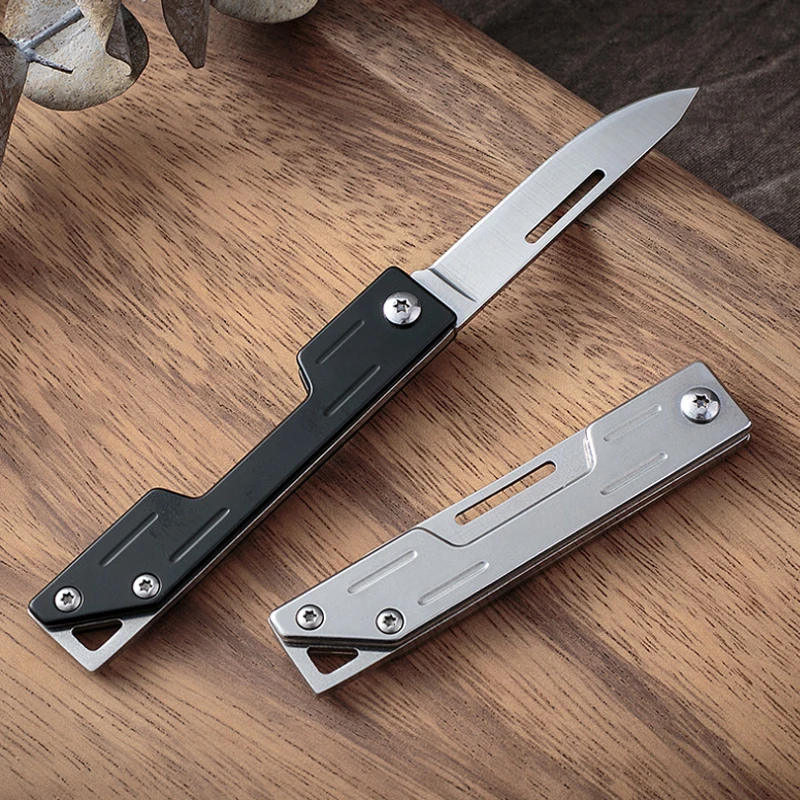 

Mini Stainless Steel Folding Blade Sharp Fruit Knife Express Pocket Knife Gift Outdoor EDC Self Defense Tool Key Pendant