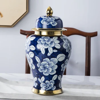 Large Jingdezhen Hand painted Ice Plum With A Golden Edge Blue And White Porcelain Storage Jar