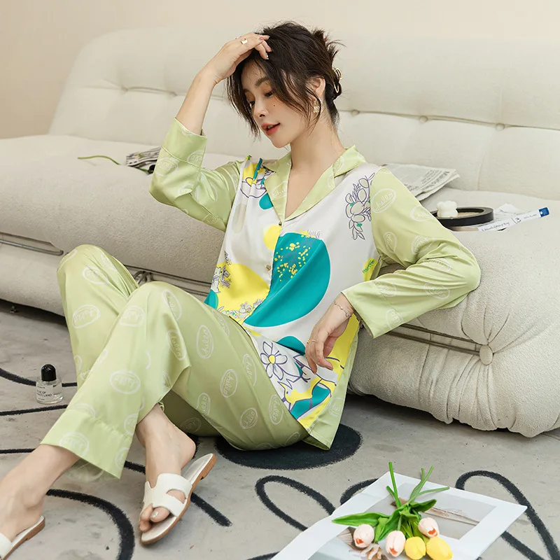 

New pajamas women's imitation silk cute graffiti print fashion two-piece set pajamas for women بجامه نسائيه пижама хлопок
