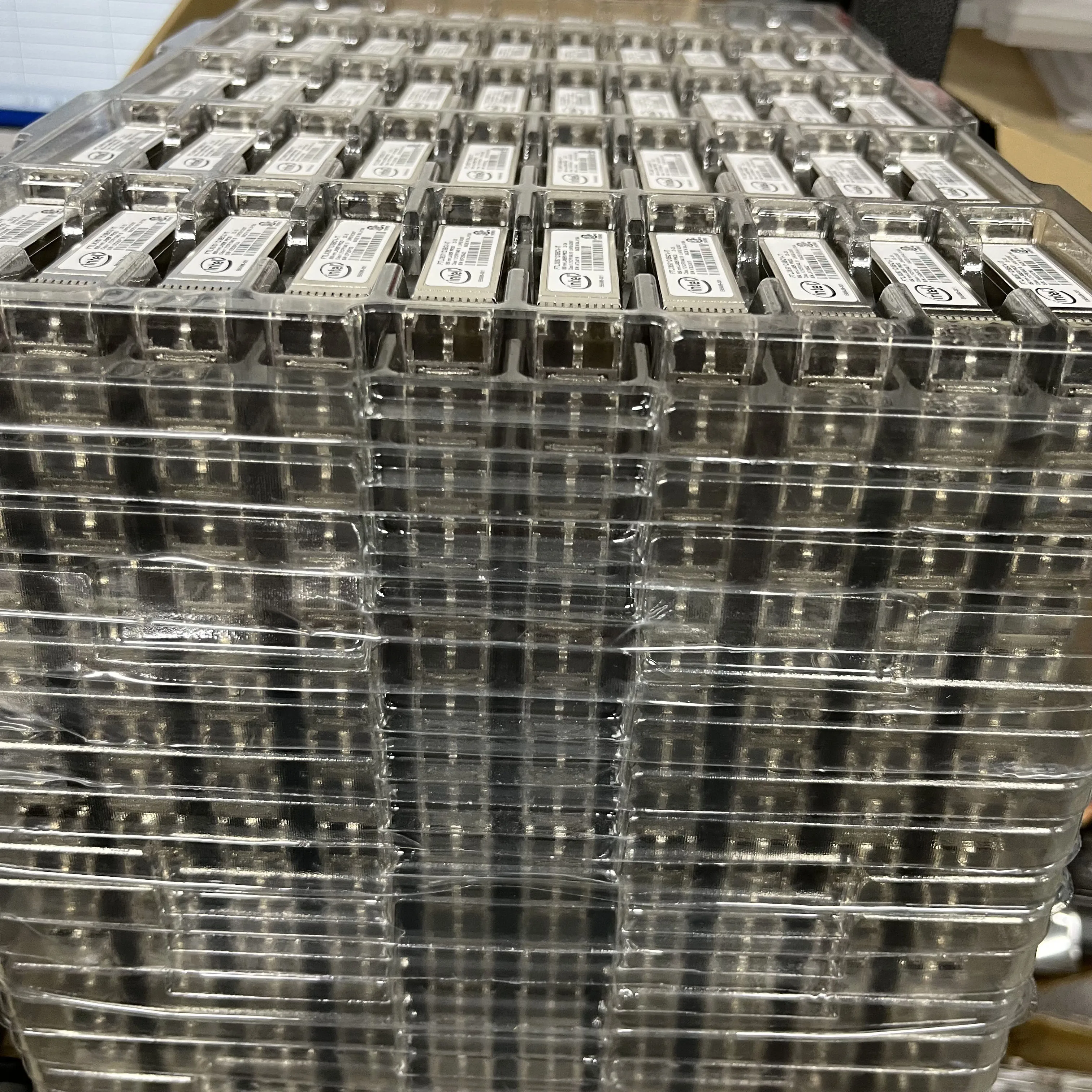 E10GSFPSR FTLX8571D3BCVIT1 & AFBR-709DMZ-IN2 INTEL 10GB SR SFP DELL Y3KJN 0Y3KJN Optical Transceiver Module