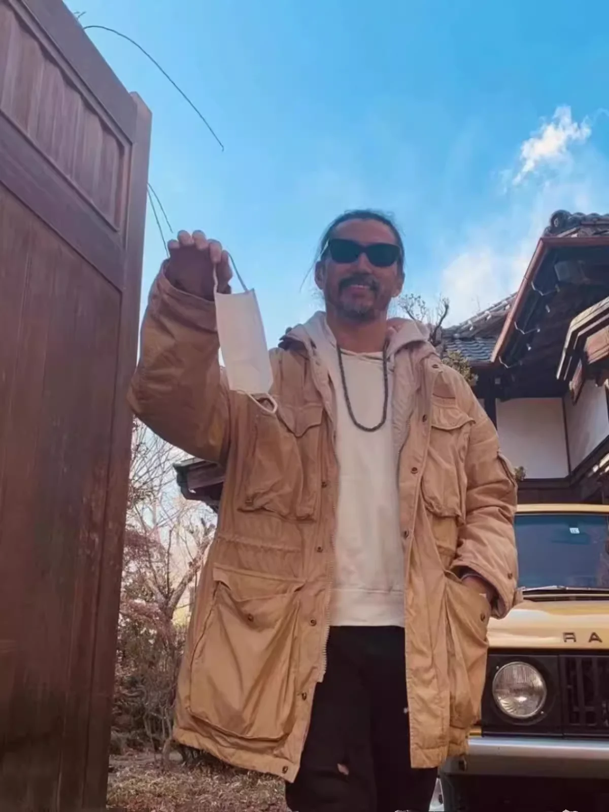 Куртка из белого гусиного пуха с несколькими карманами VISVIM FIL 21SS KRUPA Field