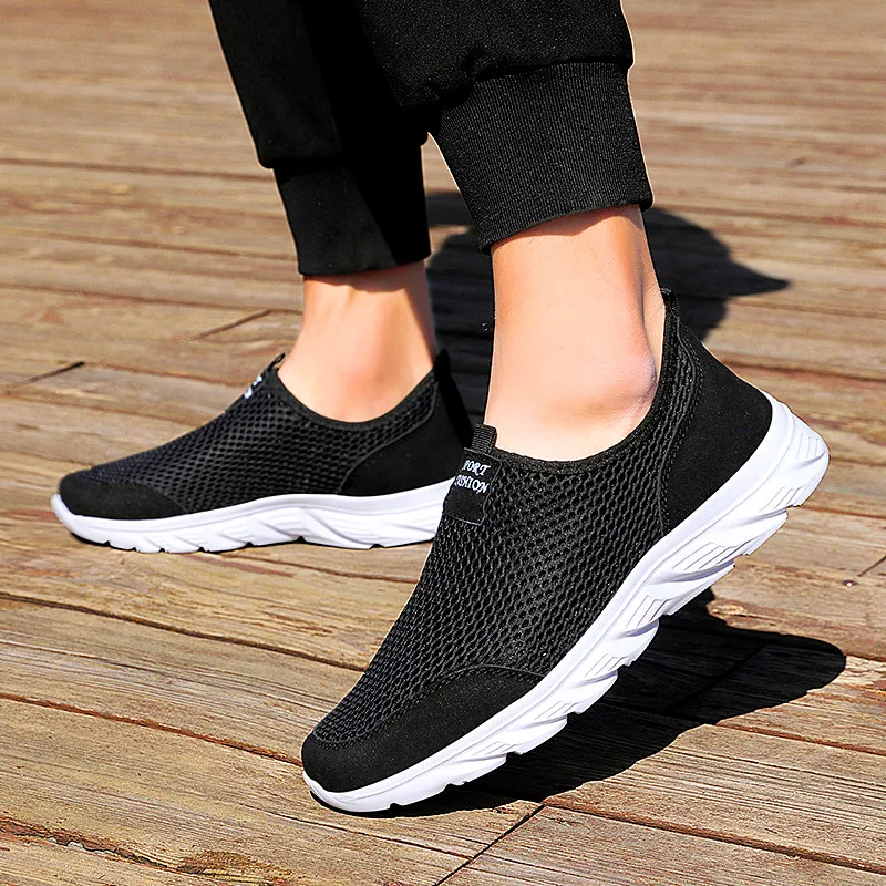 Hot Sale Mesh Men Shoes Lightweight Sneakers Men Fashion Casual Walking Shoes Breathable Slip on Mens Loafers Zapatillas Hombre