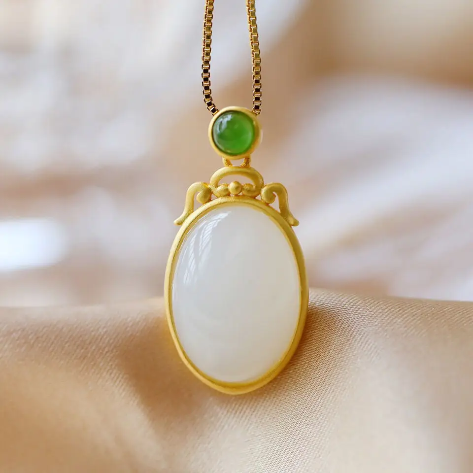 

Ожерелье из серебра 2023 пробы с кулоном