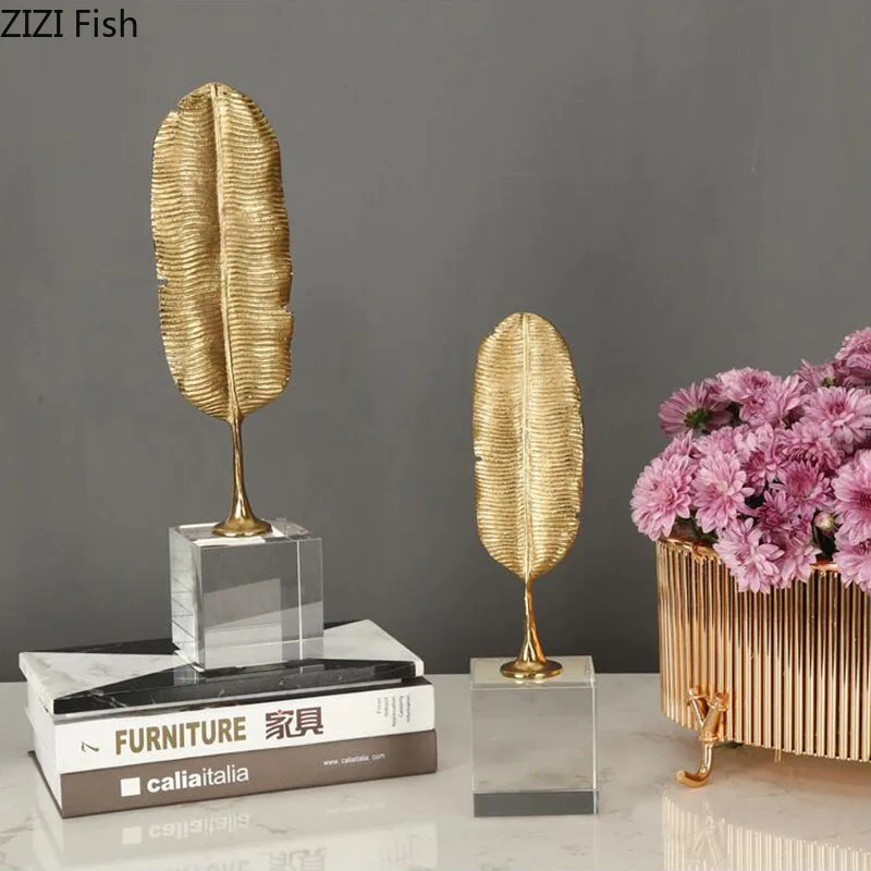

Golden Plantain Leaf Crystal Statue Creative Ornaments Minimalist Crafts Sculpture Gilded Leaf Decoration Modern Home Decor